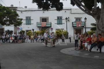 Oficios religiosos del mediodía y procesión del Santo Cristo de Telde (Foto TA)